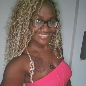 Meet your Posher, Tierra